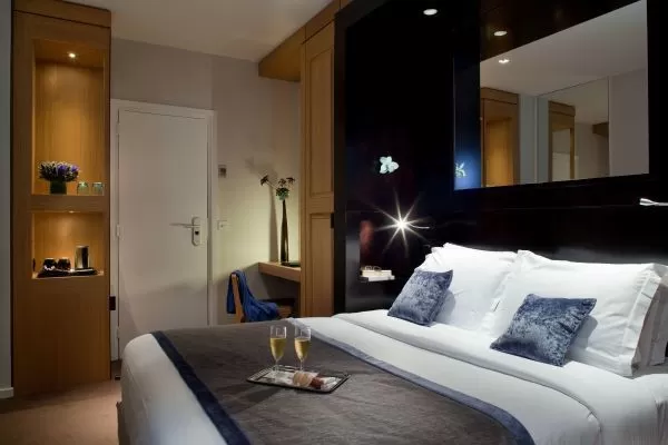 Hotel Marceau Champs Elysees Paris