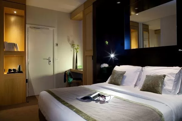 Hotel Marceau Champs Elysees Paris