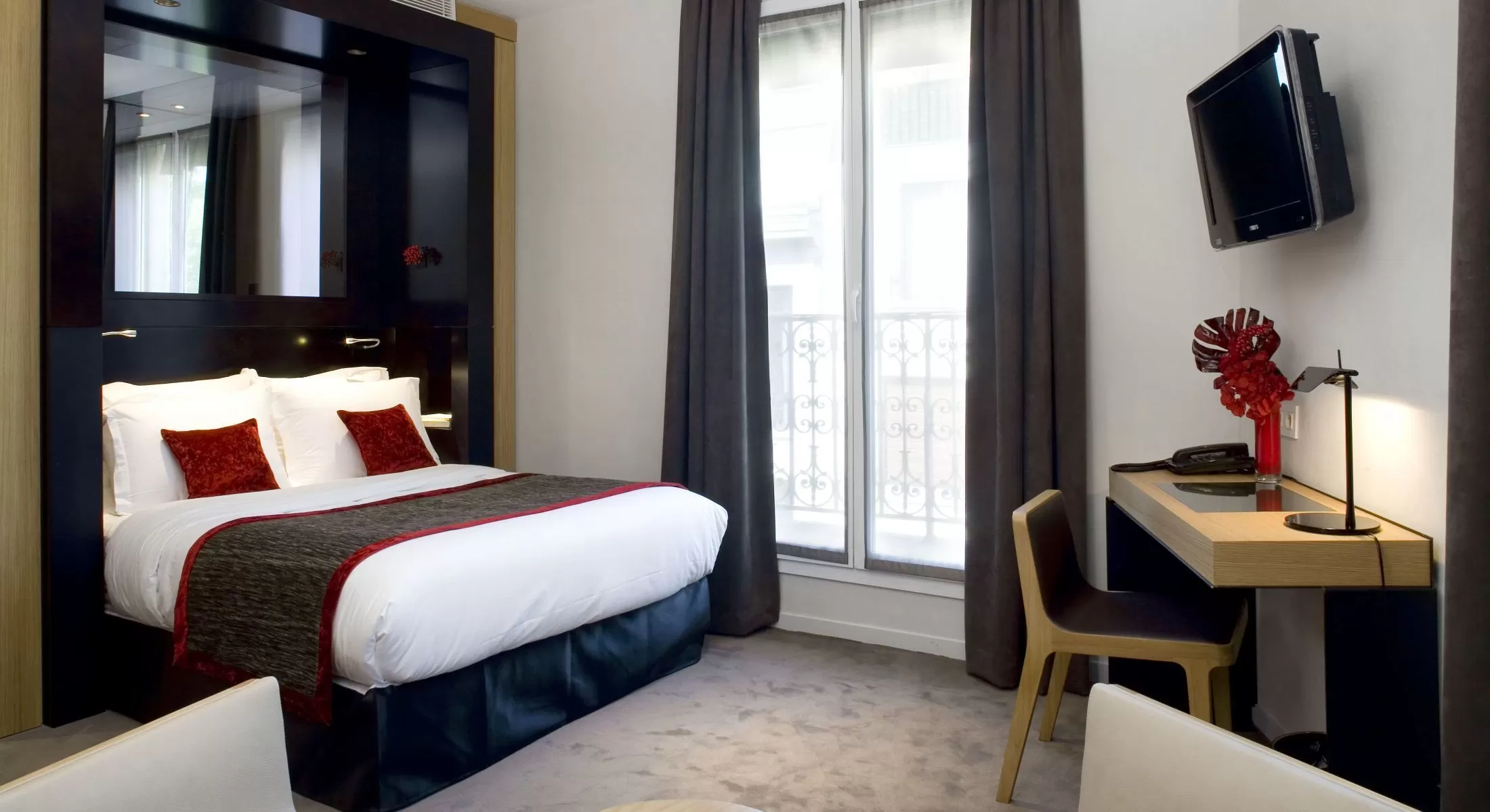 Hotel Marceau Champs Elysées - Habitación Triple Deluxe